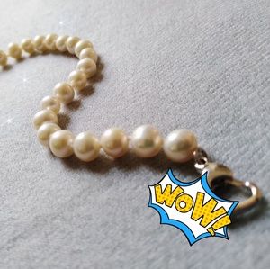 Freshwater pearl bracelet with beautiful luster